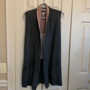 Sleeveless long sweater /cardigan